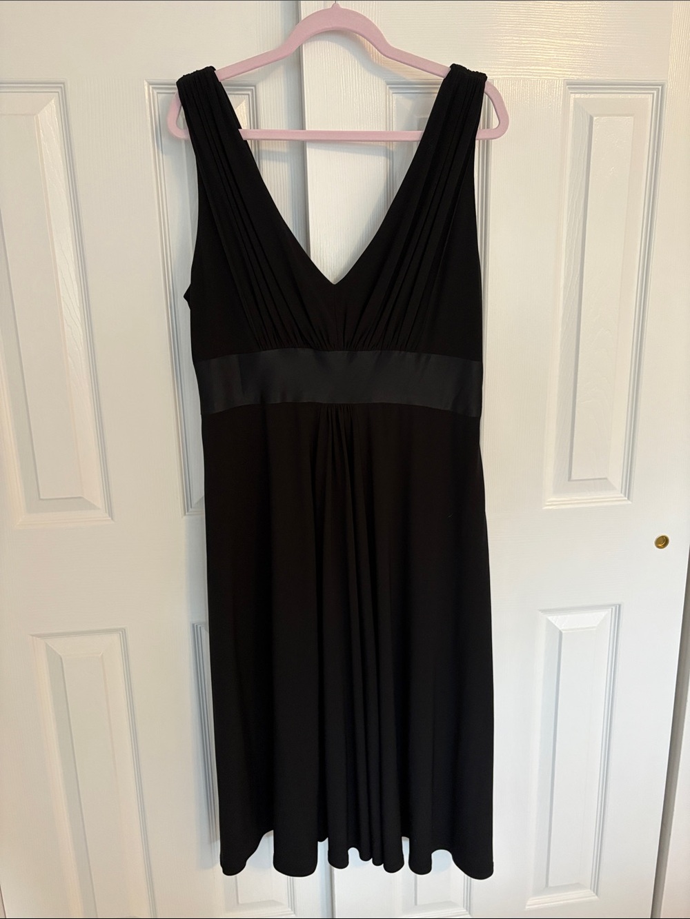 Jones New York Black V-Neck Midi Dress with Satin Waistband